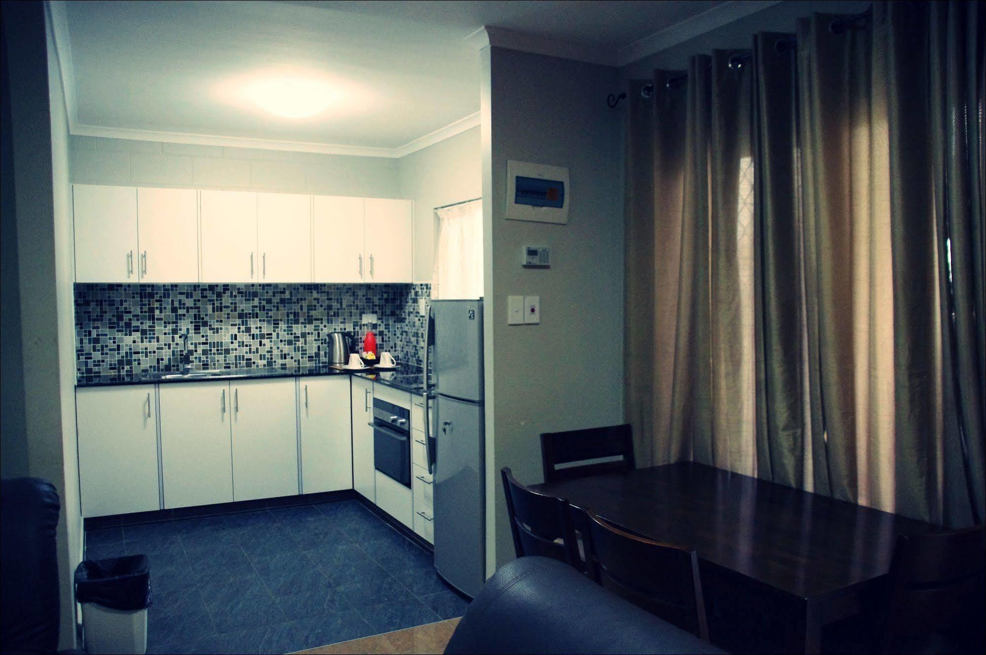 Citi Serviced Apartments And Motel - Korobosea Boroko Extérieur photo